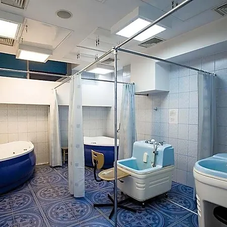 Hotel *** Nat 3*